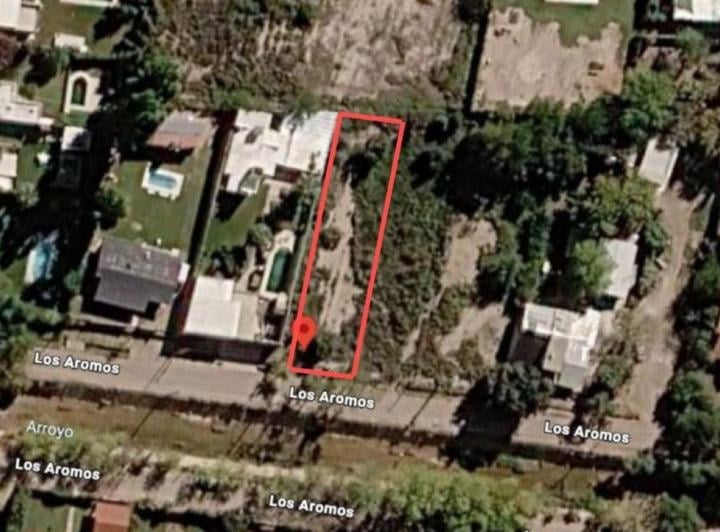 Terreno · 652m²