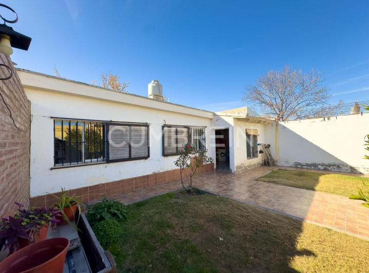 Casa · 106m² · 3 Ambientes · 1 Cochera