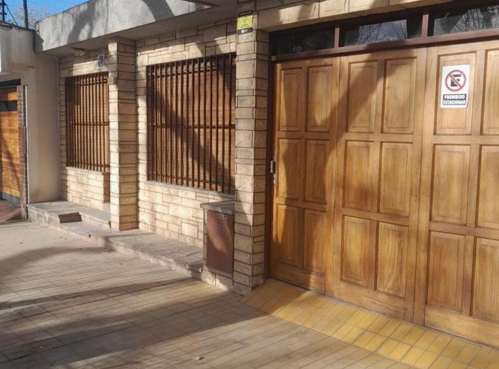 Casa · 120m² · 2 Ambientes · 1 Cochera