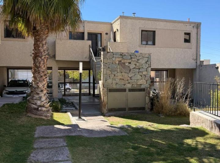 Departamento · 84m² · 4 Ambientes · 2 Cocheras