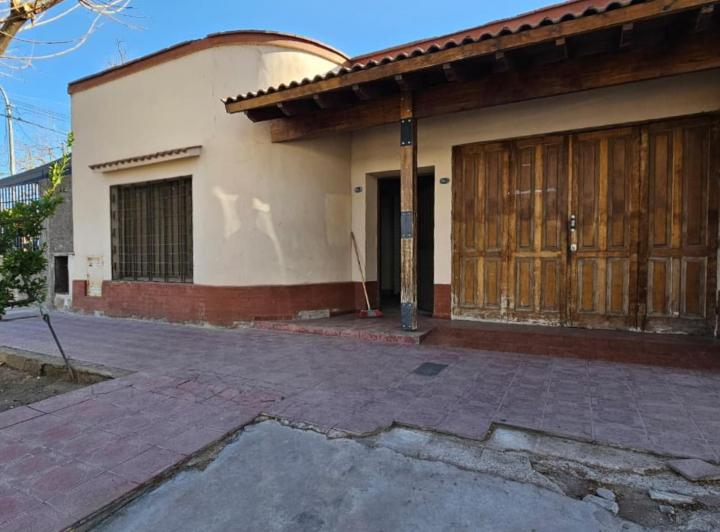 Casa · 145m² · 5 Ambientes · 1 Cochera