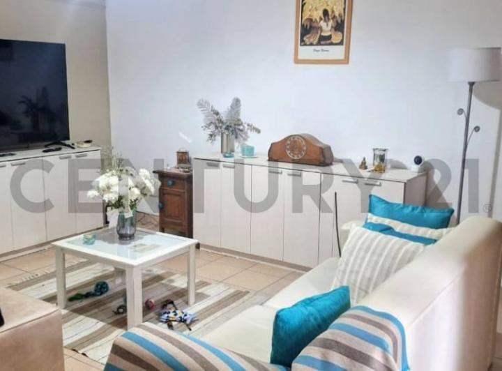 Casa · 186m² · 4 Ambientes · 1 Cochera