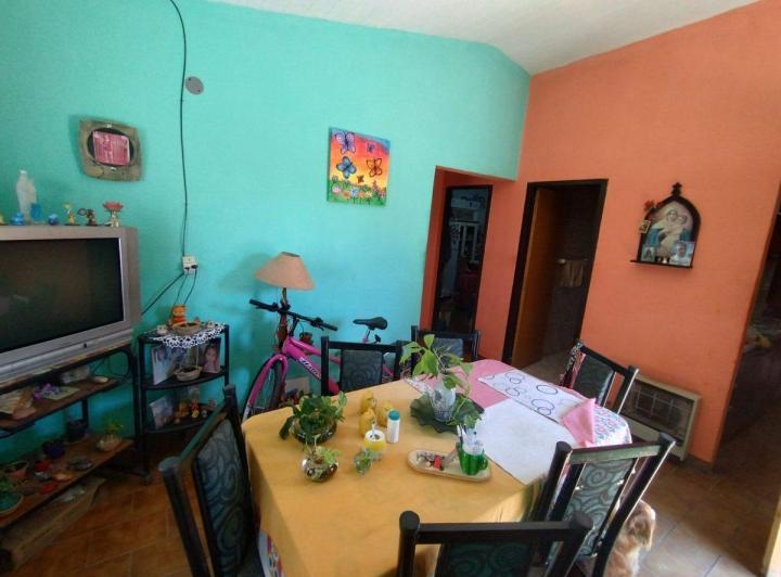Casa · 90m² · 4 Ambientes · 1 Cochera