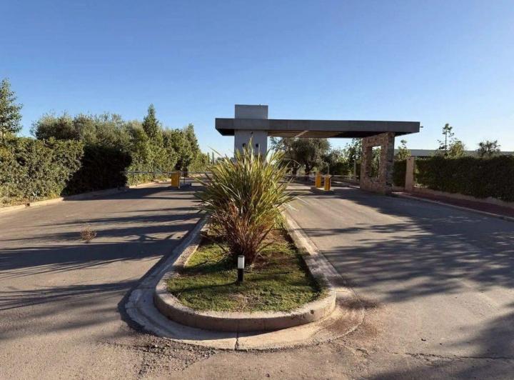 Terreno · 300m²