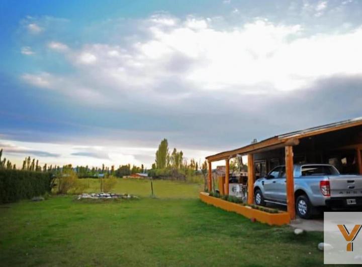 Casa · 180m² · 6 Ambientes · 4 Cocheras