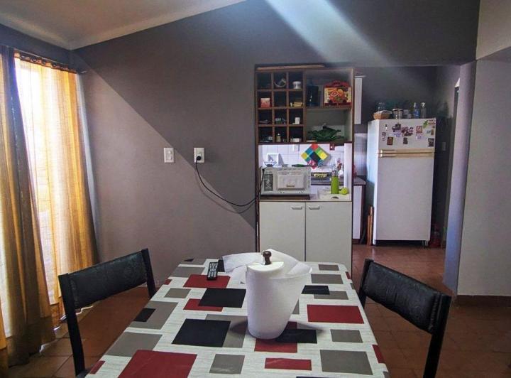Casa · 140m² · 7 Ambientes · 2 Cocheras