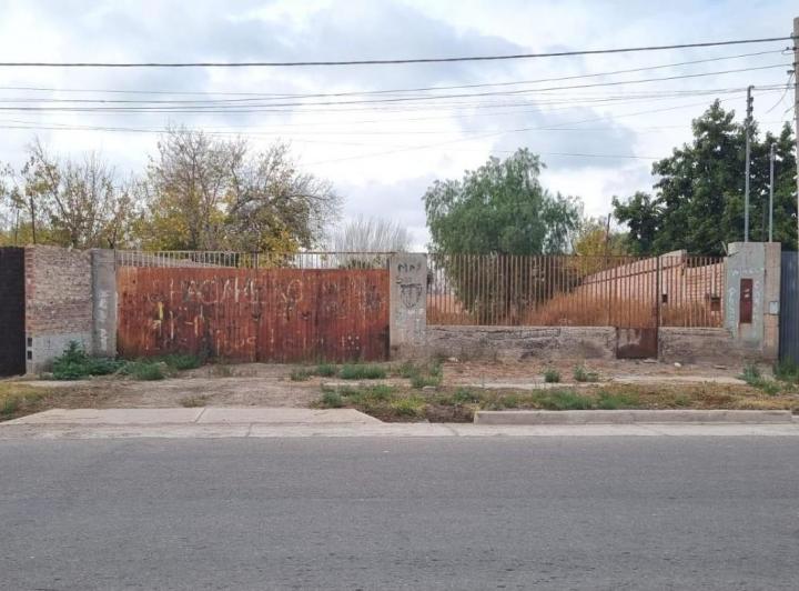 Terreno · 2499m²