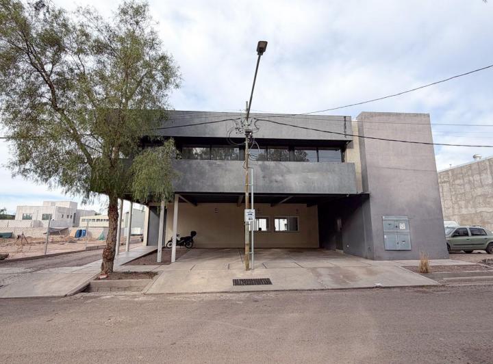 Bodega-Galpón · 722m²