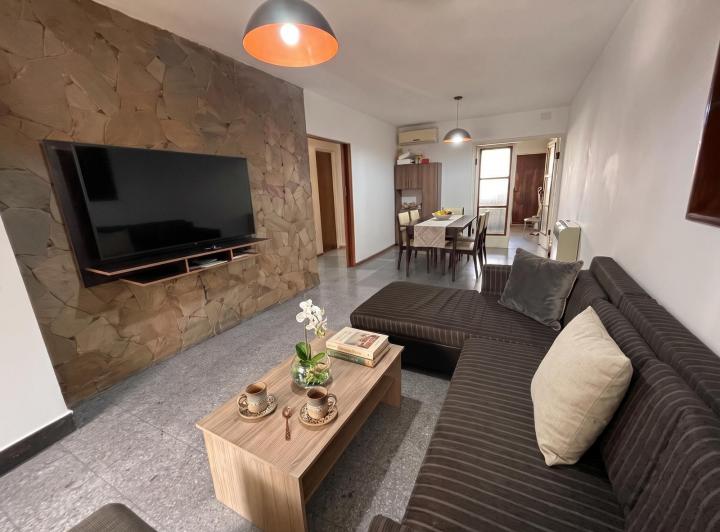 Casa · 136m² · 6 Ambientes · 1 Cochera