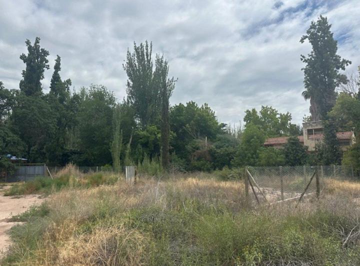 Terreno · 763m²