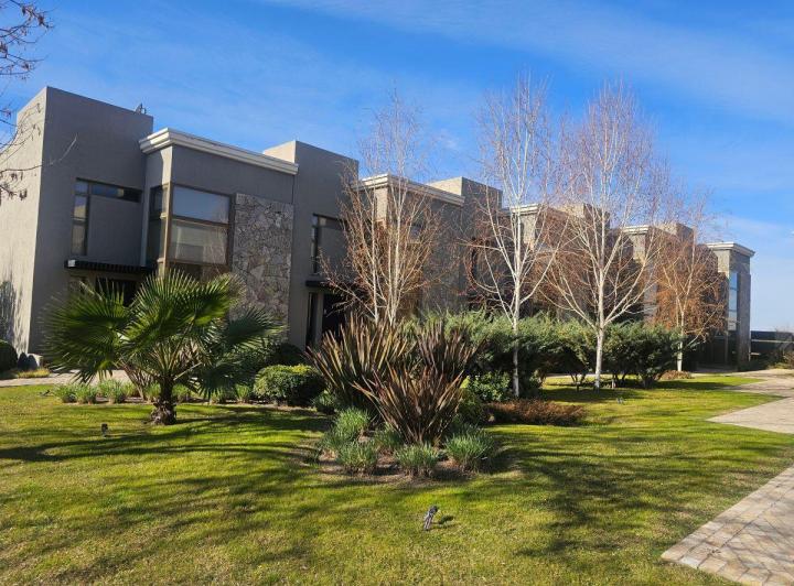 Departamento · 150m² · 5 Ambientes · 2 Cocheras