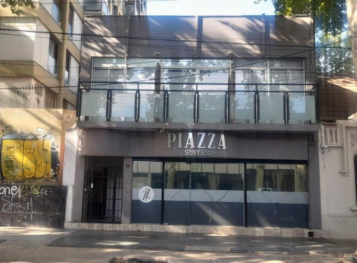Hotel · 486m²