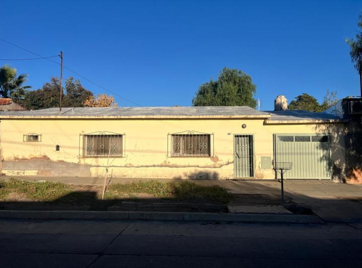 Casa · 170m² · 4 Ambientes · 1 Cochera