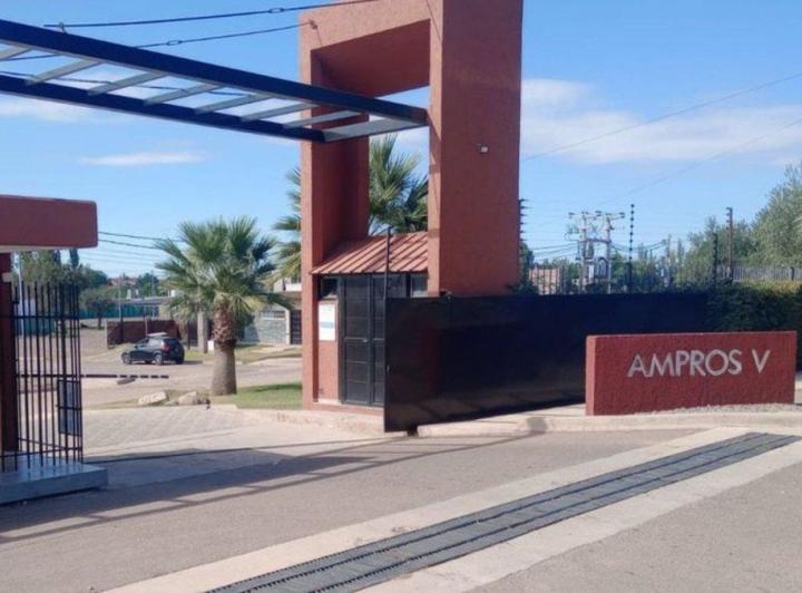 Terreno · 84m²