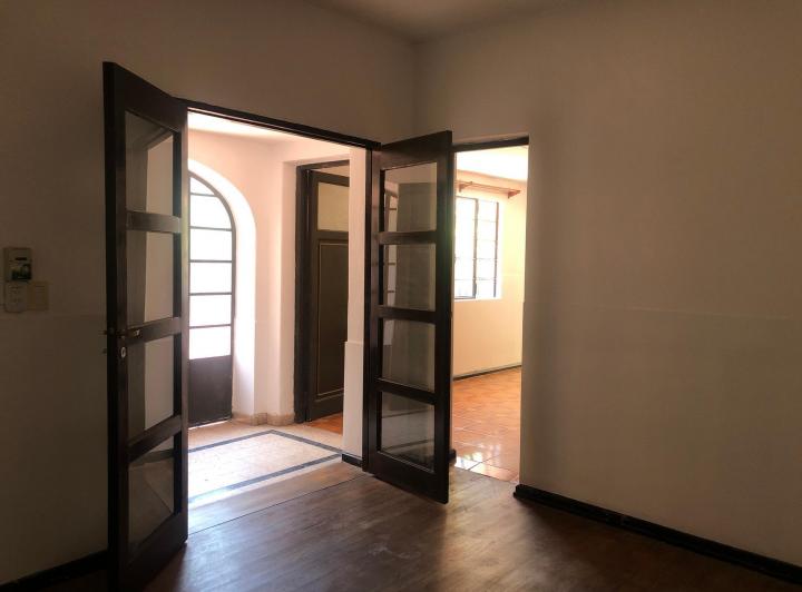 Casa · 185m² · 2 Dormitorios · 1 Cochera