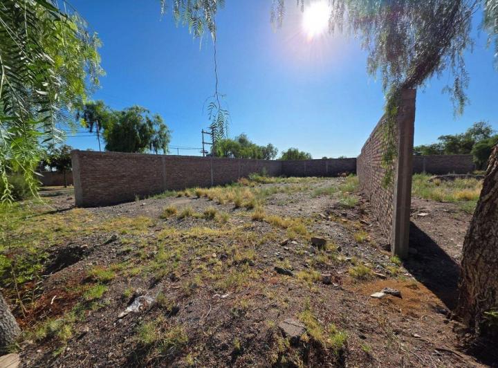 Terreno · 282m²