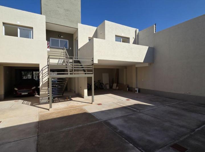 Departamento · 80m² · 1 Ambiente · 1 Cochera