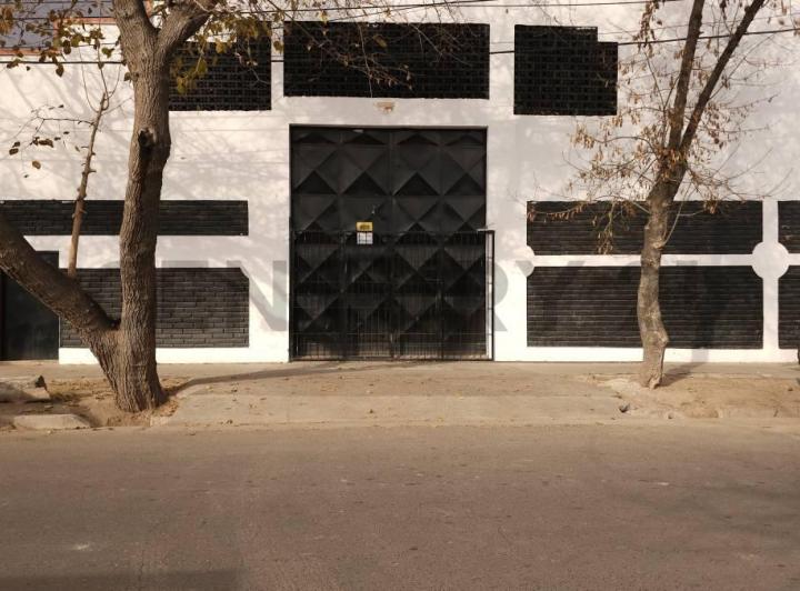 Bodega-Galpón · 632m²