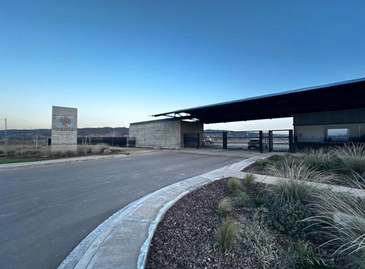 Terreno · 778m²