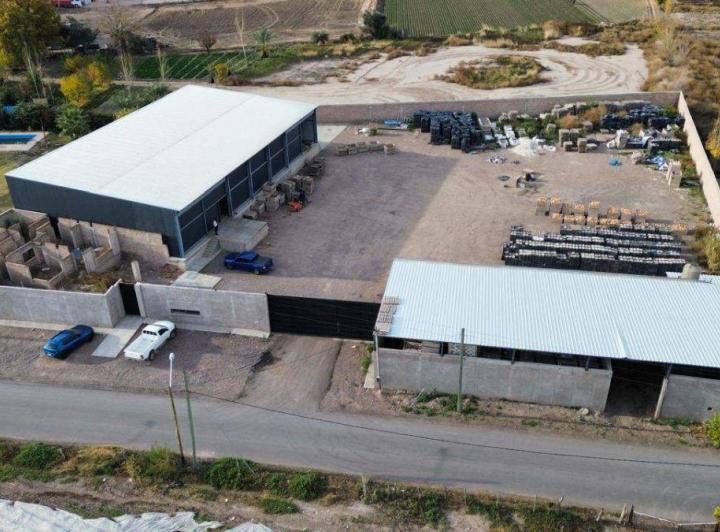 Bodega-Galpón · 1100m² · 4 Ambientes
