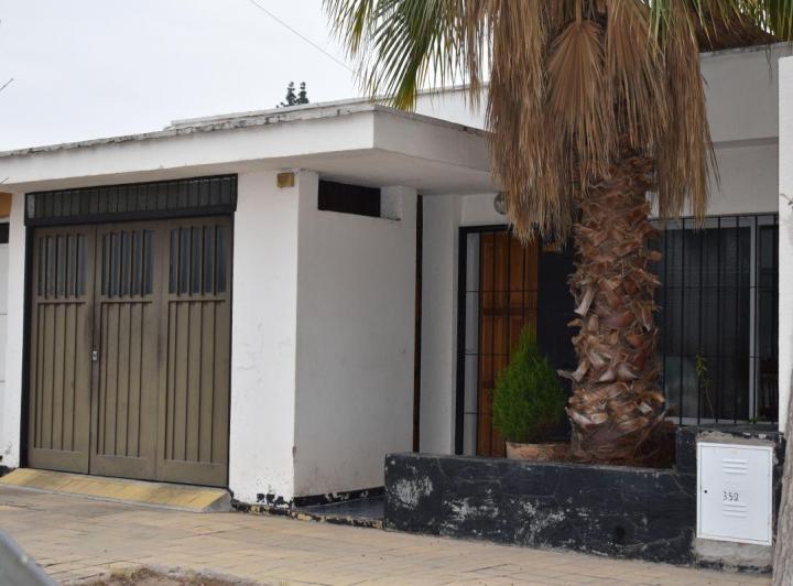 Casa · 108m² · 5 Ambientes · 2 Cocheras