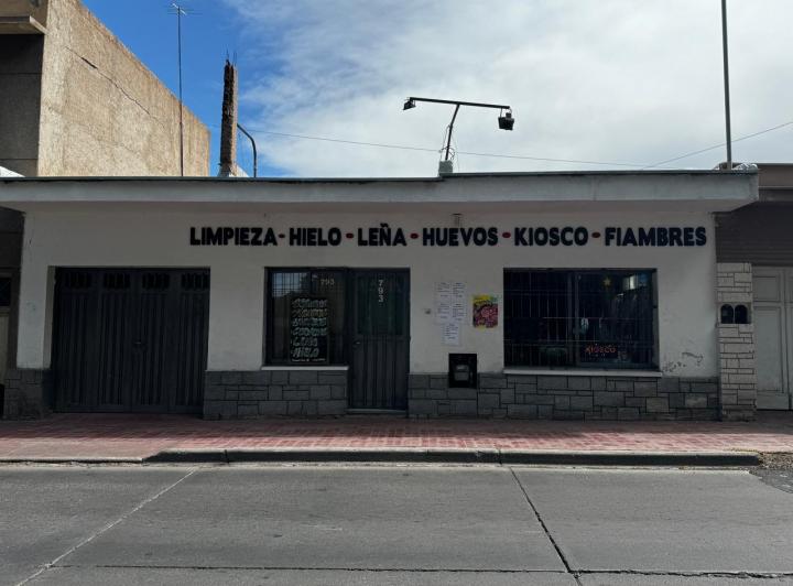 Casa · 255m² · 4 Ambientes · 1 Cochera