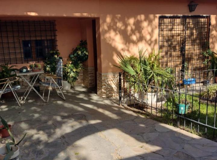 Casa · 60m² · 3 Ambientes · 2 Cocheras