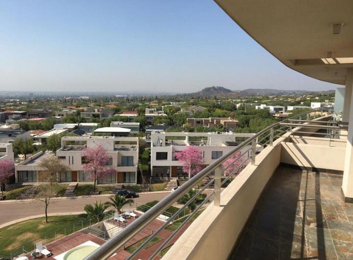 Departamento · 92m² · 4 Ambientes · 1 Cochera