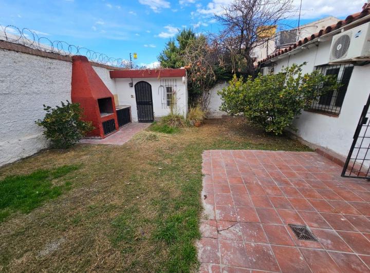 Casa · 130m² · 3 Ambientes · 2 Cocheras