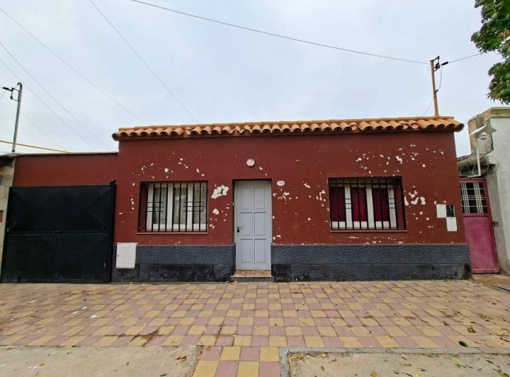 Casa · 144m² · 3 Ambientes · 2 Cocheras