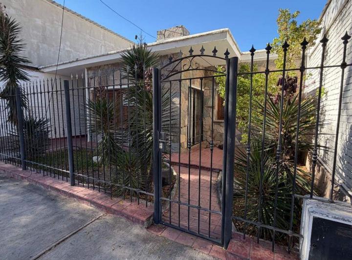 Casa · 168m² · 3 Ambientes · 1 Cochera