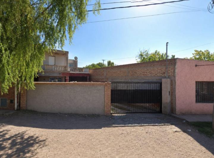 Casa · 190m² · 4 Ambientes · 1 Cochera