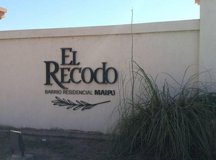 Terreno · 220m²