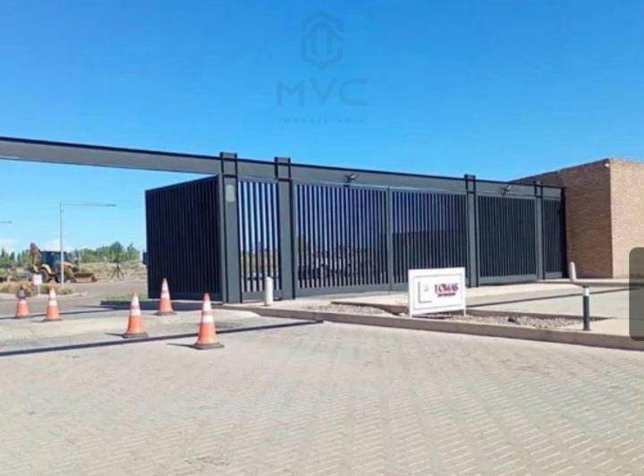 Terreno · 411m²