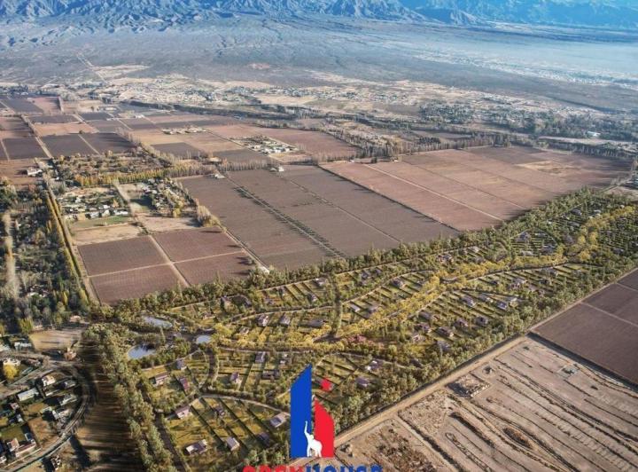 Terreno · 600m²