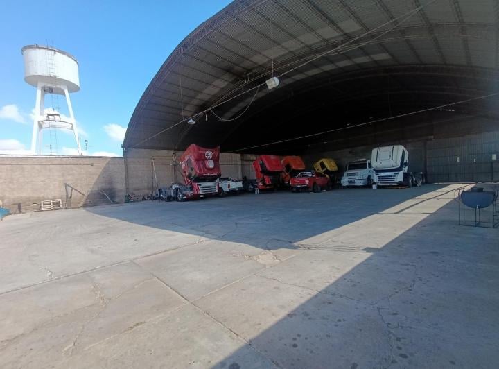 Bodega-Galpón · 900m²