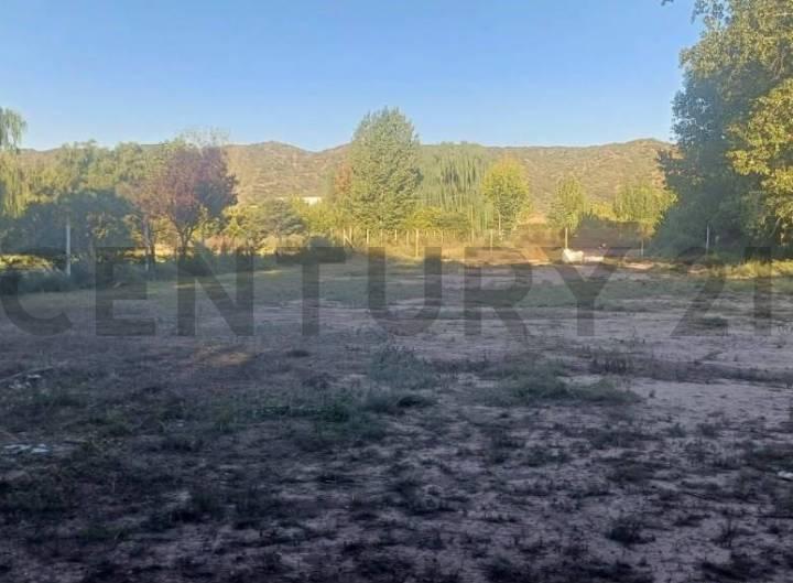 Terreno · 1600m²