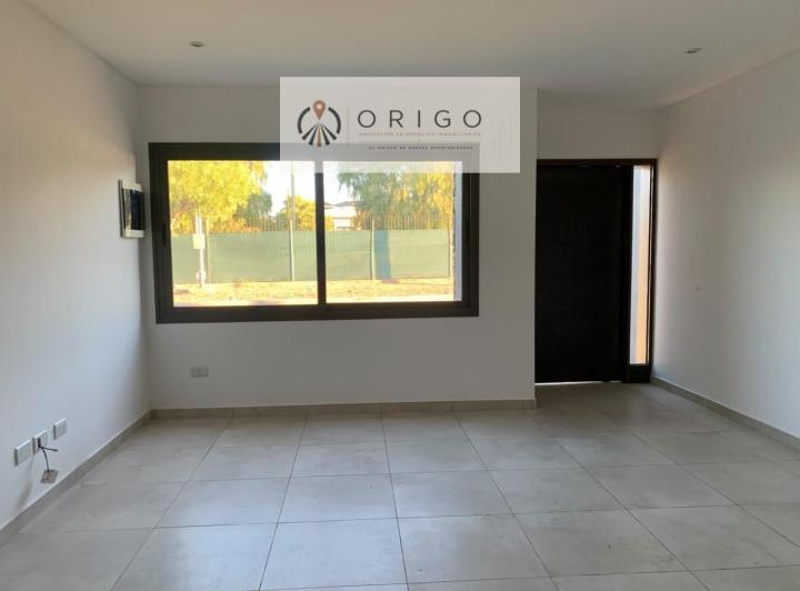 Casa · 190m² · 9 Ambientes · 2 Cocheras