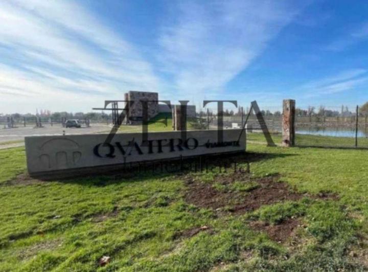 Terreno · 630m²