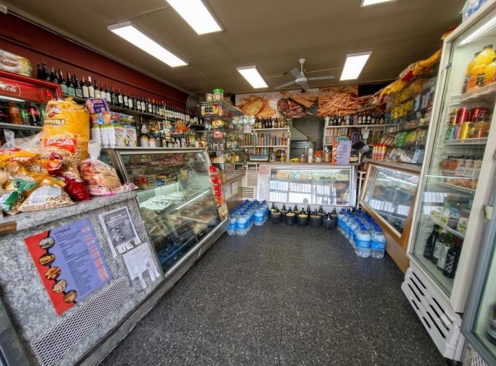 Local comercial · 65m² · 3 Ambientes