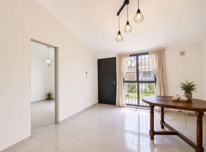Casa · 124m² · 4 Ambientes · 2 Cocheras