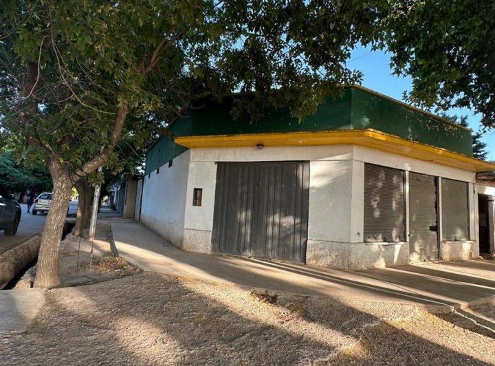 Local comercial · 96m² · 1 Cochera