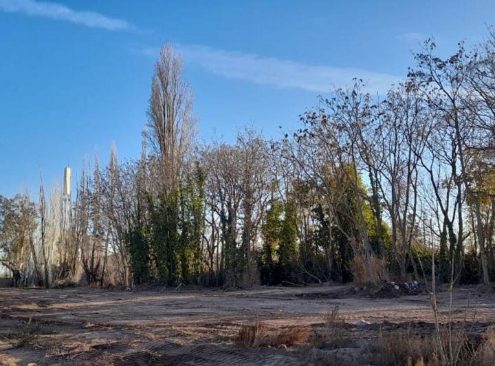 Terreno · 937m²