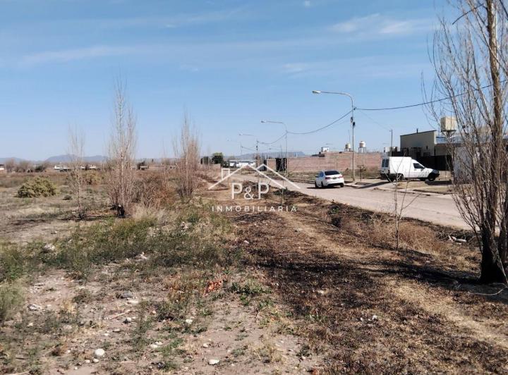 Terreno · 329m²