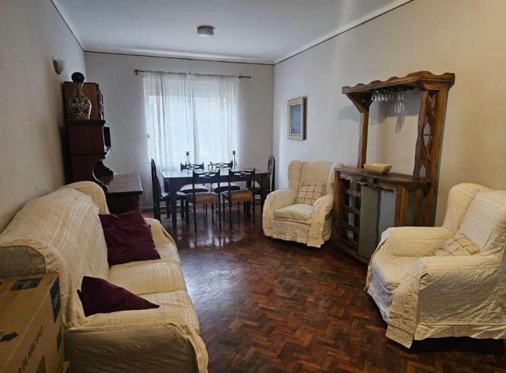Departamento · 80m² · 5 Ambientes