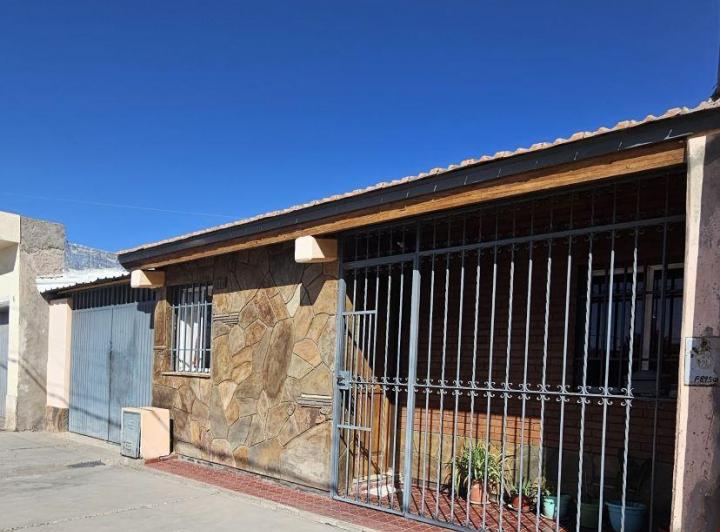Casa · 177m² · 5 Ambientes · 1 Cochera