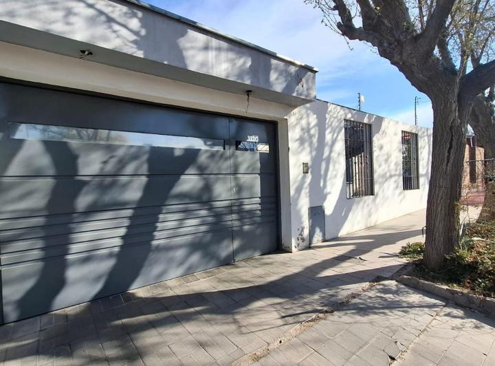 Casa · 180m² · 6 Ambientes · 1 Cochera
