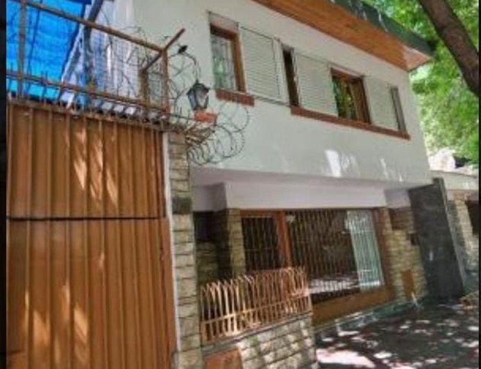 Casa · 250m² · 5 Ambientes · 1 Cochera
