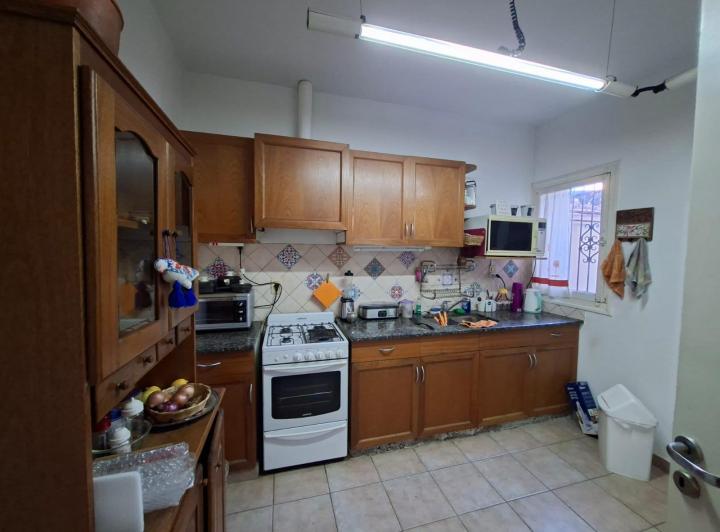 Casa · 138m² · 5 Ambientes · 2 Cocheras