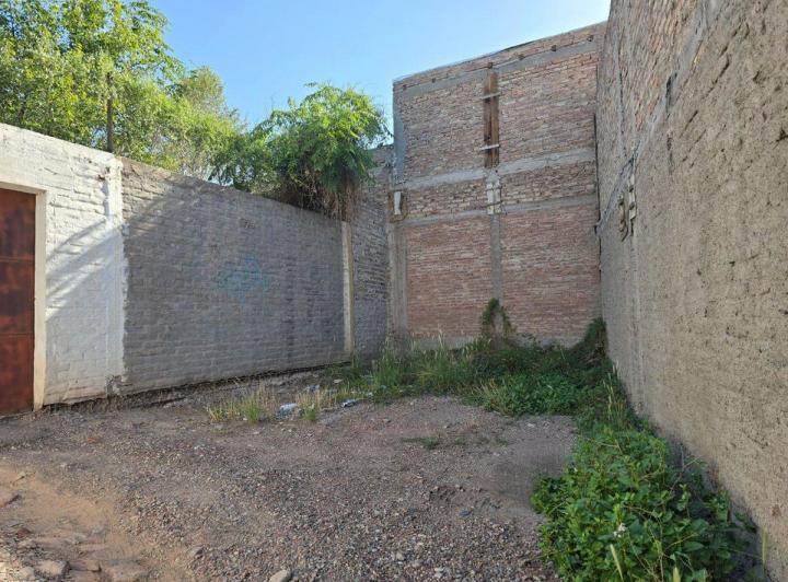Terreno · 1042m²